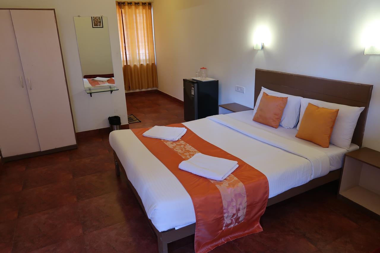 Hotel Celi Calangute Exterior foto